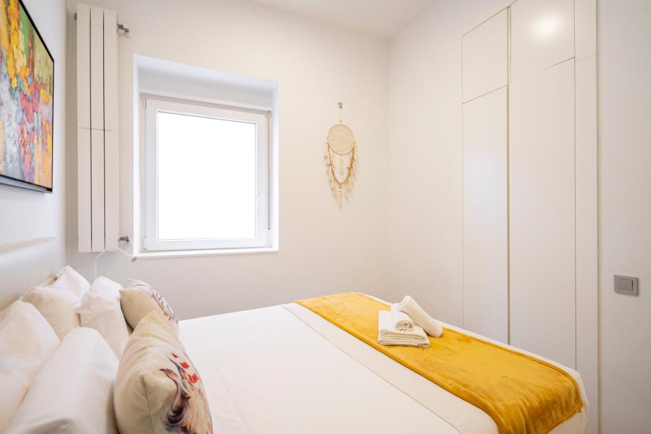 For You Rentals Apartment Temporal In The Center Of Madrid Esl5 Luaran gambar